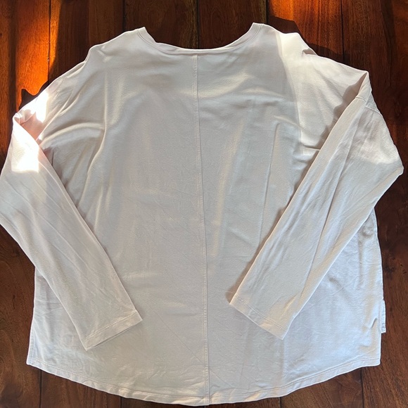 Loft Blouse - Picture 2 of 3